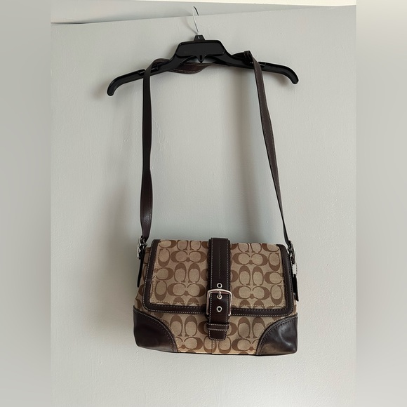 COACH Signature Shoulder Bag Hampton F12641 Purse Medium Size - Picture 2 of 16